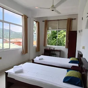 Smile Hub -youth Hostel- , キャンディー スリランカ